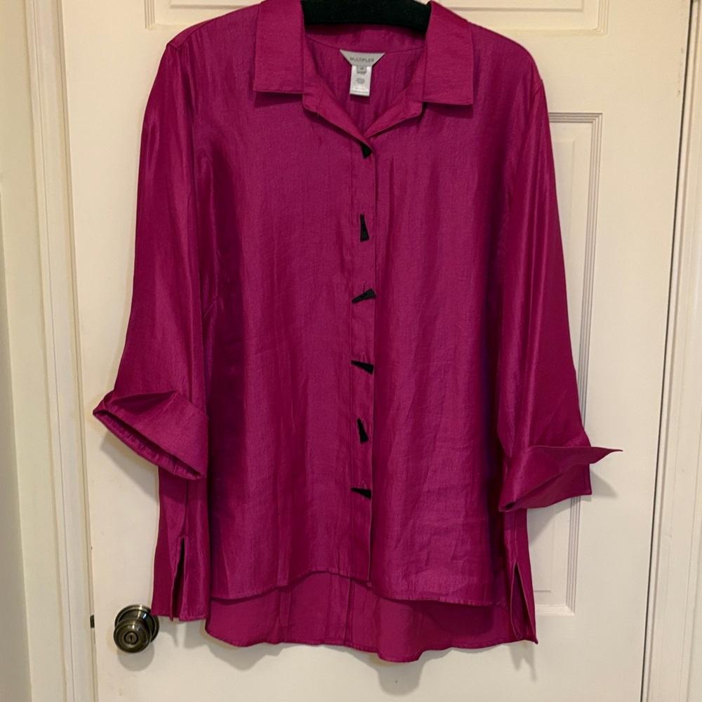Women's Pink Button-Up Top